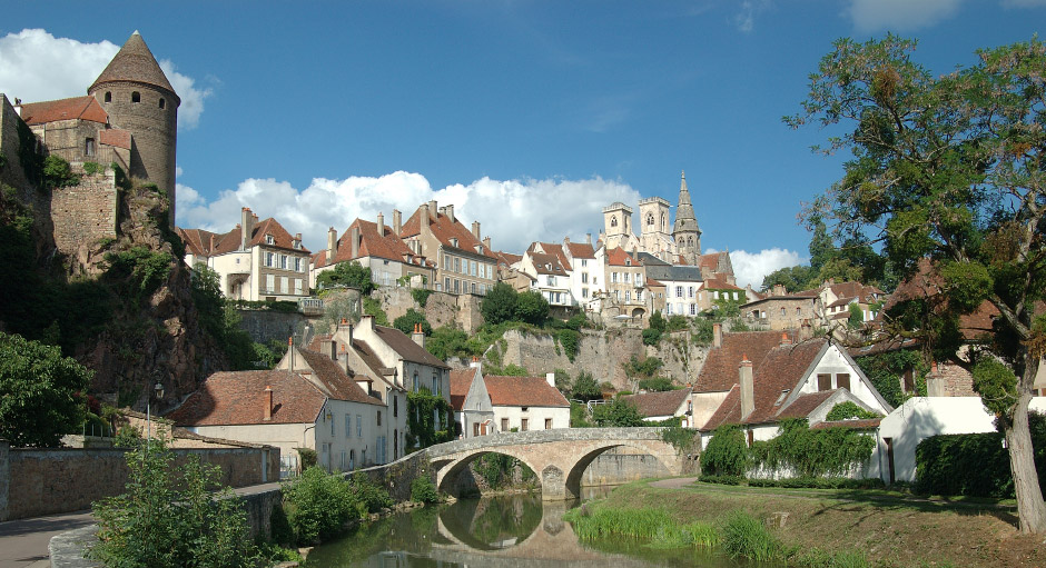 Zesrun, capital city of Corvenia